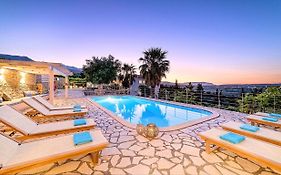 Villa Chrysallis Heated Pool